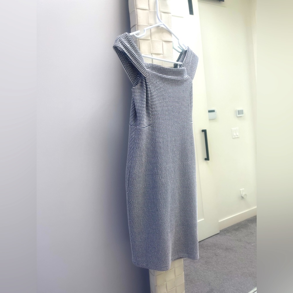 Form fitting stretchy dress